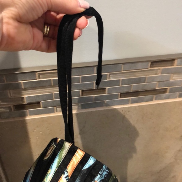 Strapless dress (does come with detachable straps) - Picture 6 of 6